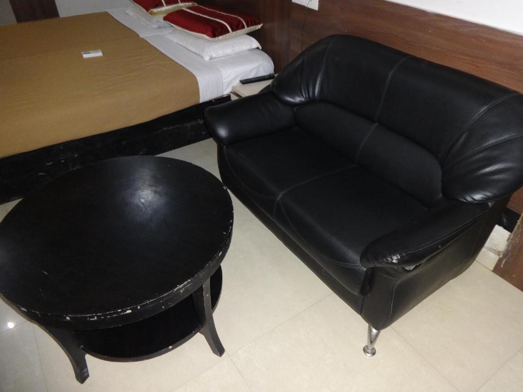 בובנשוואר Hotel Miland Palace מראה חיצוני תמונה